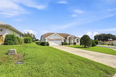 Exterior - 3719 E Lake Todd Dr, Hernando, FL 34442 photo 2 of 7