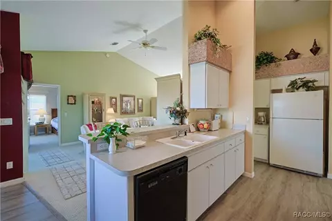 Kitchen - 3719 E Lake Todd Dr, Hernando, FL 34442 photo 1 of 5
