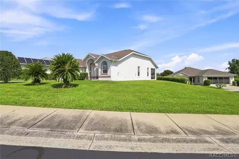 Exterior - 3719 E Lake Todd Dr, Hernando, FL 34442 photo 5 of 7