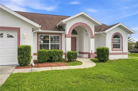 Exterior - 3719 E Lake Todd Dr, Hernando, FL 34442 photo 3 of 7