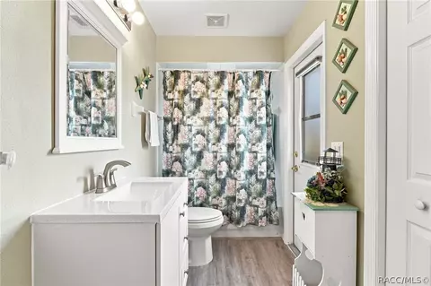 Bath - 3719 E Lake Todd Dr, Hernando, FL 34442 photo 3 of 3