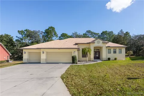 17 Hibiscus Ct, Homosassa, FL 34446
