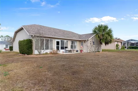 Exterior - 3622 E Arbor Lakes Dr, Hernando, FL 34442 photo 3 of 6