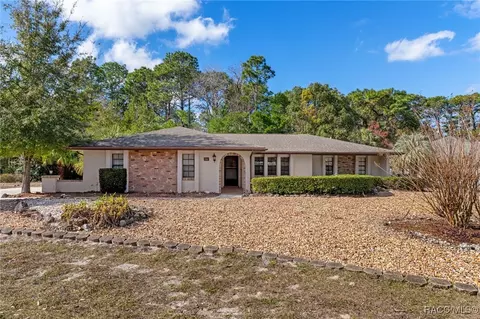 20 Plum Ct, Homosassa, FL 34446