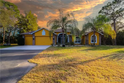20600 Moreland Dr, Spring Hill, FL 34610