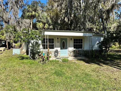 167 NE 9th St, Crystal River, FL 34428