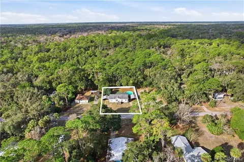 126 Park St, Inglis, FL 34449