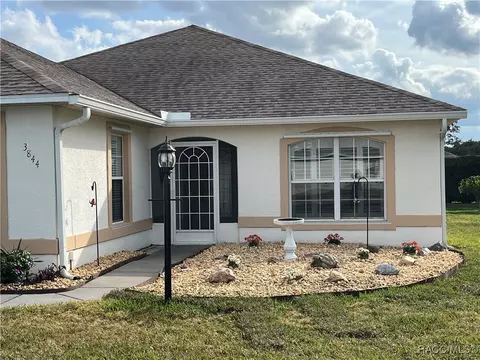 Exterior - 3844 E Lake Todd Dr, Hernando, FL 34442 photo 2 of 9