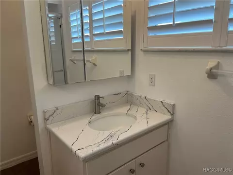 Bath - 3844 E Lake Todd Dr, Hernando, FL 34442 photo 3 of 5