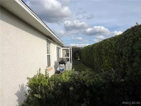 Exterior - 3844 E Lake Todd Dr, Hernando, FL 34442 photo 7 of 9