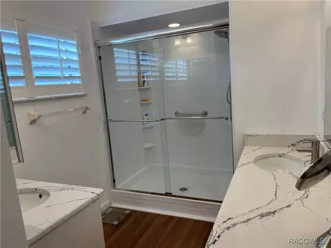 Bath - 3844 E Lake Todd Dr, Hernando, FL 34442 photo 1 of 5