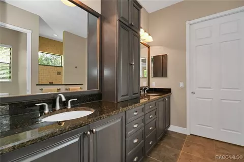 Bath - 1638 N Eagle Ridge Path, Hernando, FL 34442 photo 2 of 3