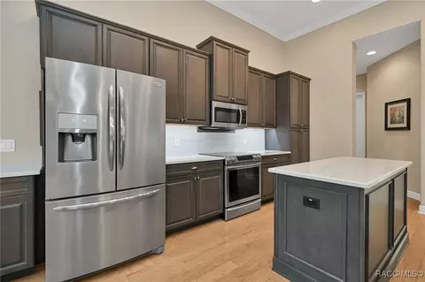Kitchen - 1638 N Eagle Ridge Path, Hernando, FL 34442 photo 3 of 5