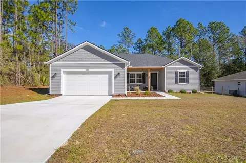 1333 W Kenmore Dr, Citrus Springs, FL 34434