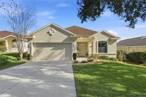 2085 N Brentwood Cir, Lecanto, FL 34461