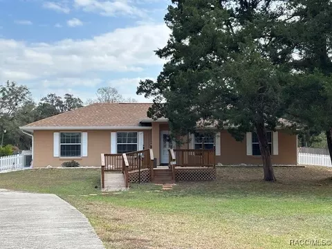 2449 N Crede Ave, Crystal River, FL 34428