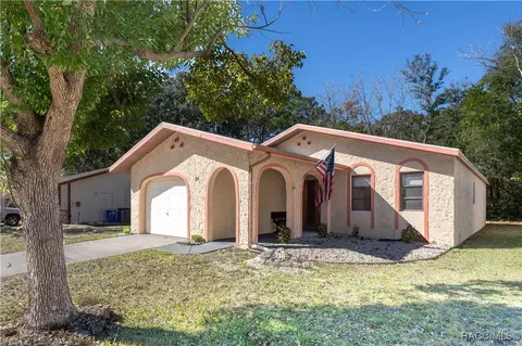 54 Golfview Ct, Homosassa, FL 34446