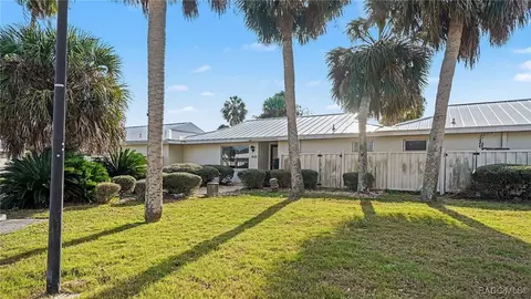 11616 W Kingfisher Ct, Crystal River, FL 34429