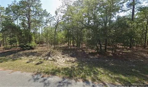 7180 N Gladstone Dr, Dunnellon, FL 34434
