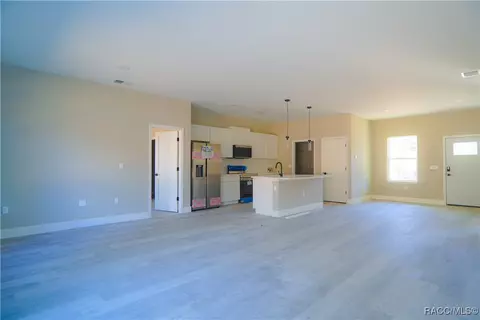Living - 5805 SW 157th Loop, Ocala, FL 34473 photo 4 of 5
