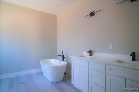 Bath - 5805 SW 157th Loop, Ocala, FL 34473 photo 1 of 3
