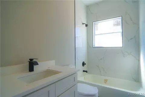 Bath - 5805 SW 157th Loop, Ocala, FL 34473 photo 3 of 3
