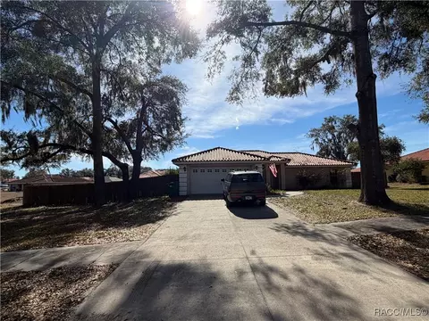 4266 E Arlington St, Inverness, FL 34453