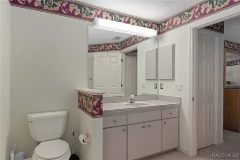Bath - 3548 E Cove Park Trl, Hernando, FL 34442 photo 1 of 4