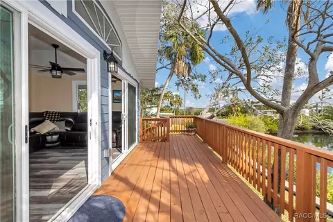 Exterior - 13920 W Evers Ct, Crystal River, FL 34429 photo 8 of 11