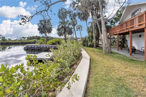 Exterior - 13920 W Evers Ct, Crystal River, FL 34429 photo 10 of 11