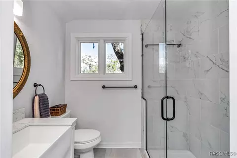Bath - 13920 W Evers Ct, Crystal River, FL 34429 photo 1 of 5