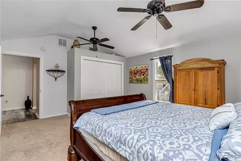 Bedroom - 13920 W Evers Ct, Crystal River, FL 34429 photo 3 of 6