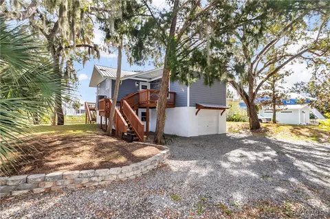 13920 W Evers Ct, Crystal River, FL 34429