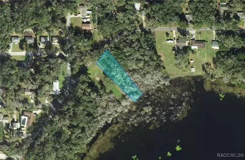 3418 E Perry St, Inverness, FL 34453