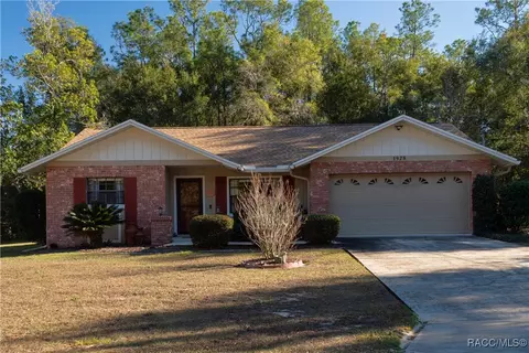 1928 W Rutland Dr, Citrus Springs, FL 34434