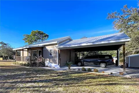 5202 S Red Wing Ave, Lecanto, FL 34461