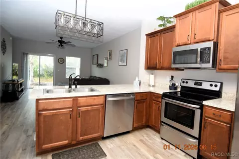 Kitchen - 113 Whitland Way, Saint Augustine, FL 32086 photo 3 of 4