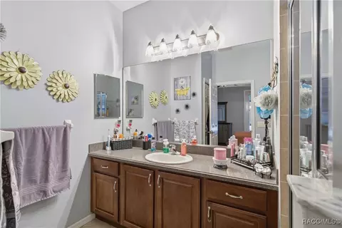 Bath - 1357 W Skyview Crossing Dr, Hernando, FL 34442 photo 1 of 3