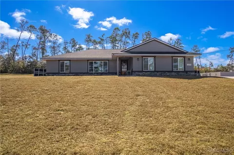 4330 W Drake Ln, Citrus Springs, FL 34433