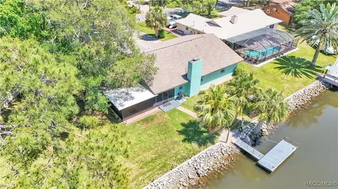 11308 W Amerindian Ct, Crystal River, FL 34429