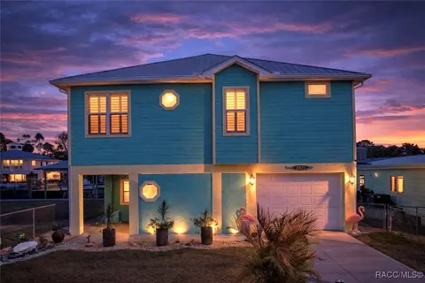 2571 N Seneca Pt, Crystal River, FL 34429