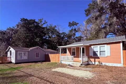 1942119425 Fort Dade Ave, Brooksville, FL 34601