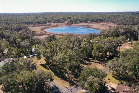 3678 E Perry St, Inverness, FL 34453