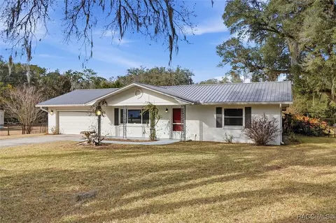 7223 E Hampton Ct, Floral City, FL 34436