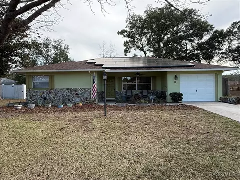 70 W Sugarmaple Ln, Beverly Hills, FL 34465