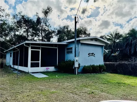 3666 E Larkwood Ct, Inverness, FL 34452