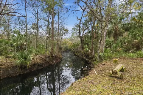 4751 SE 20th Ave, Inglis, FL 34449