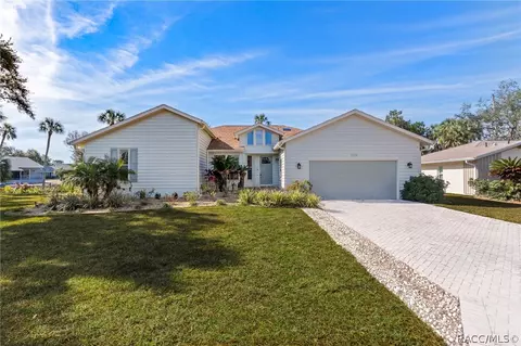 5146 S Riverside Dr, Homosassa, FL 34448