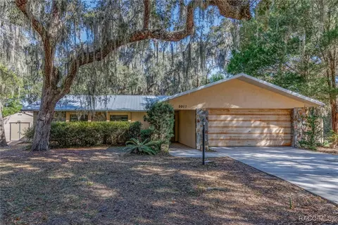 5911 N Brookgreen Dr, Crystal River, FL 34428