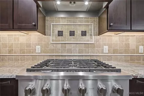 Kitchen - 1999 N Buckmeadow Loop, Hernando, FL 34442 photo 5 of 9